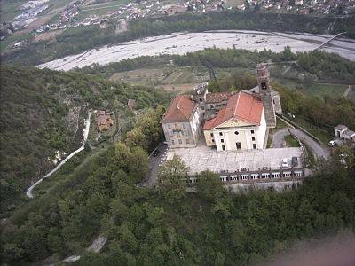 Sotto il Santuario