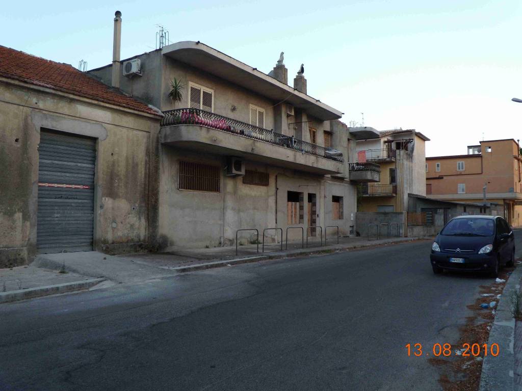 Magazzino - deposito, centro, siderno