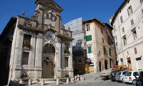 Spoleto Piazza del Mercat