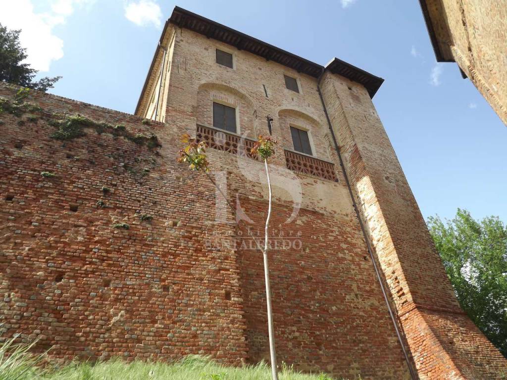 CASTELLO PIEMONTE VENDITA