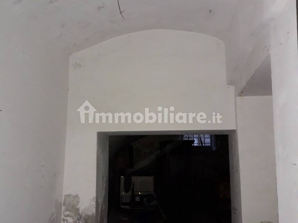 magazzino vende Tuscania