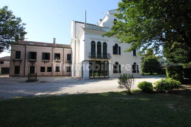 esterno