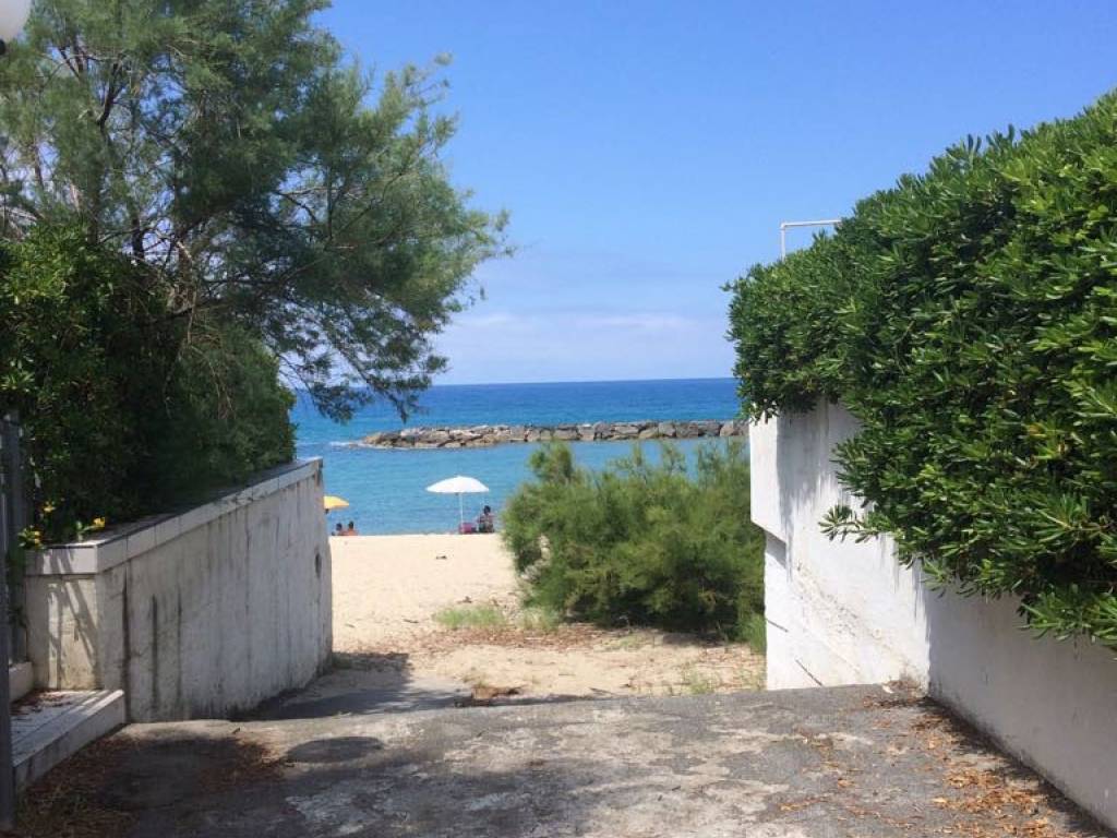 Villa unifamiliare sp15, diamante