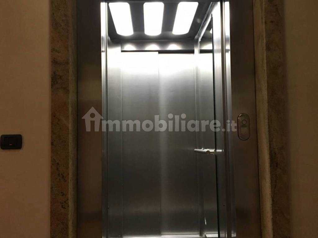ascensore pedonale