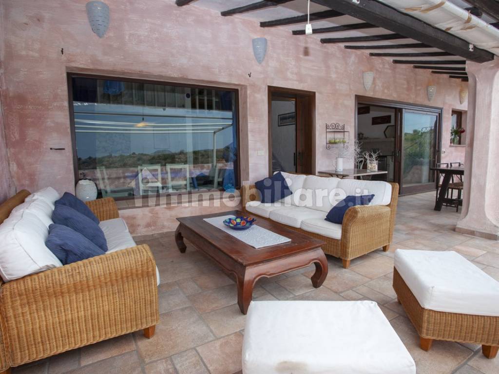 Vendita Villa a schiera in Villaggio Costa Corallina Olbia. Ottimo stato,  con terrazza, riscaldamento autonomo, 218 m², rif. 68678217