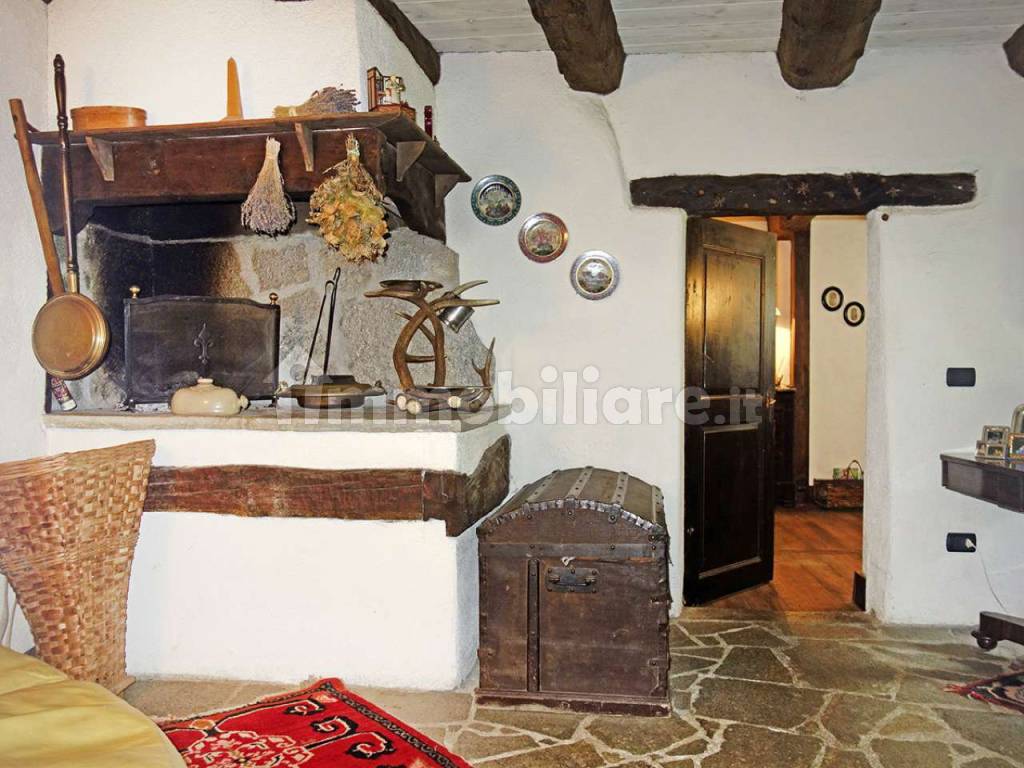 20salotto5 Etroubles casa epoca b&b (17)