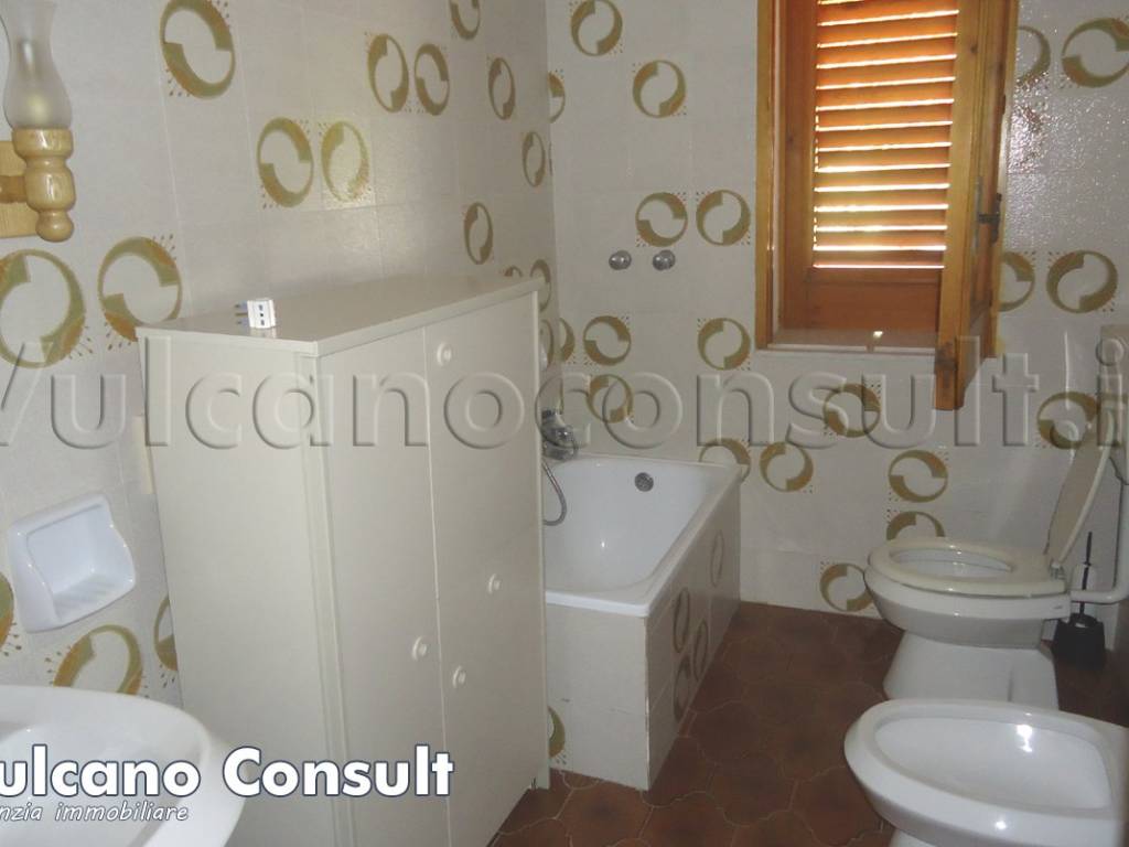 Bagno con doccia