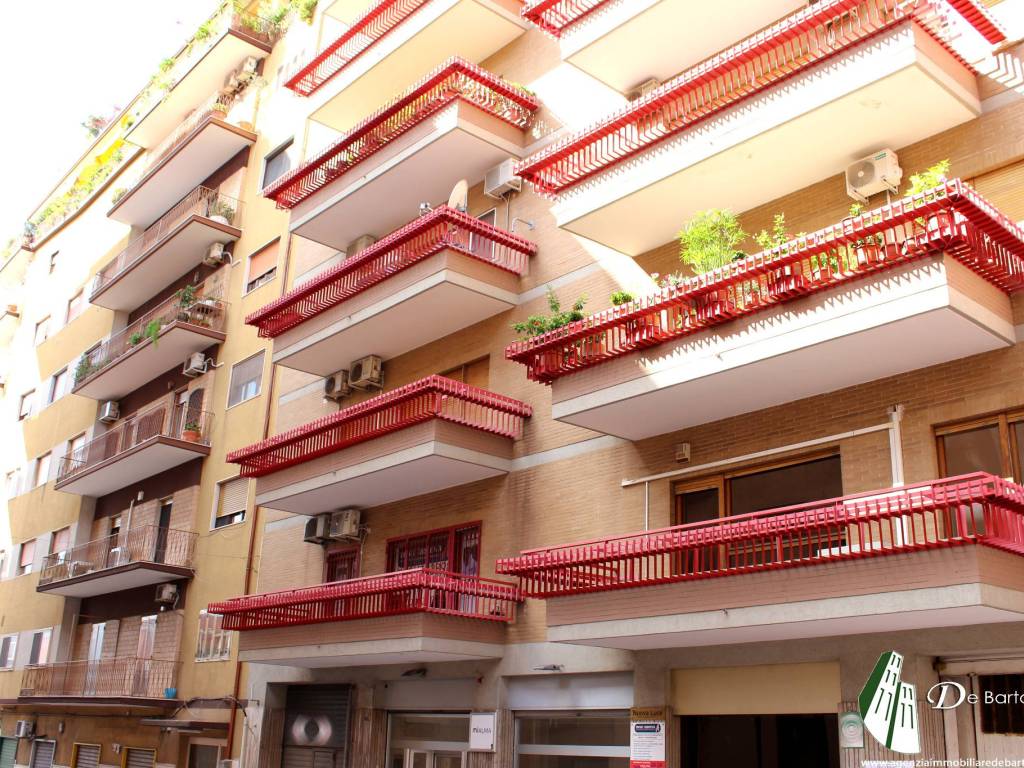 Locale commerciale via leonida da taranto, borgo, taranto