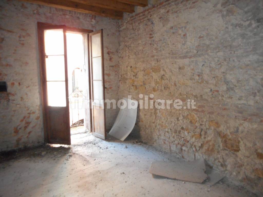 Stanza non arredata