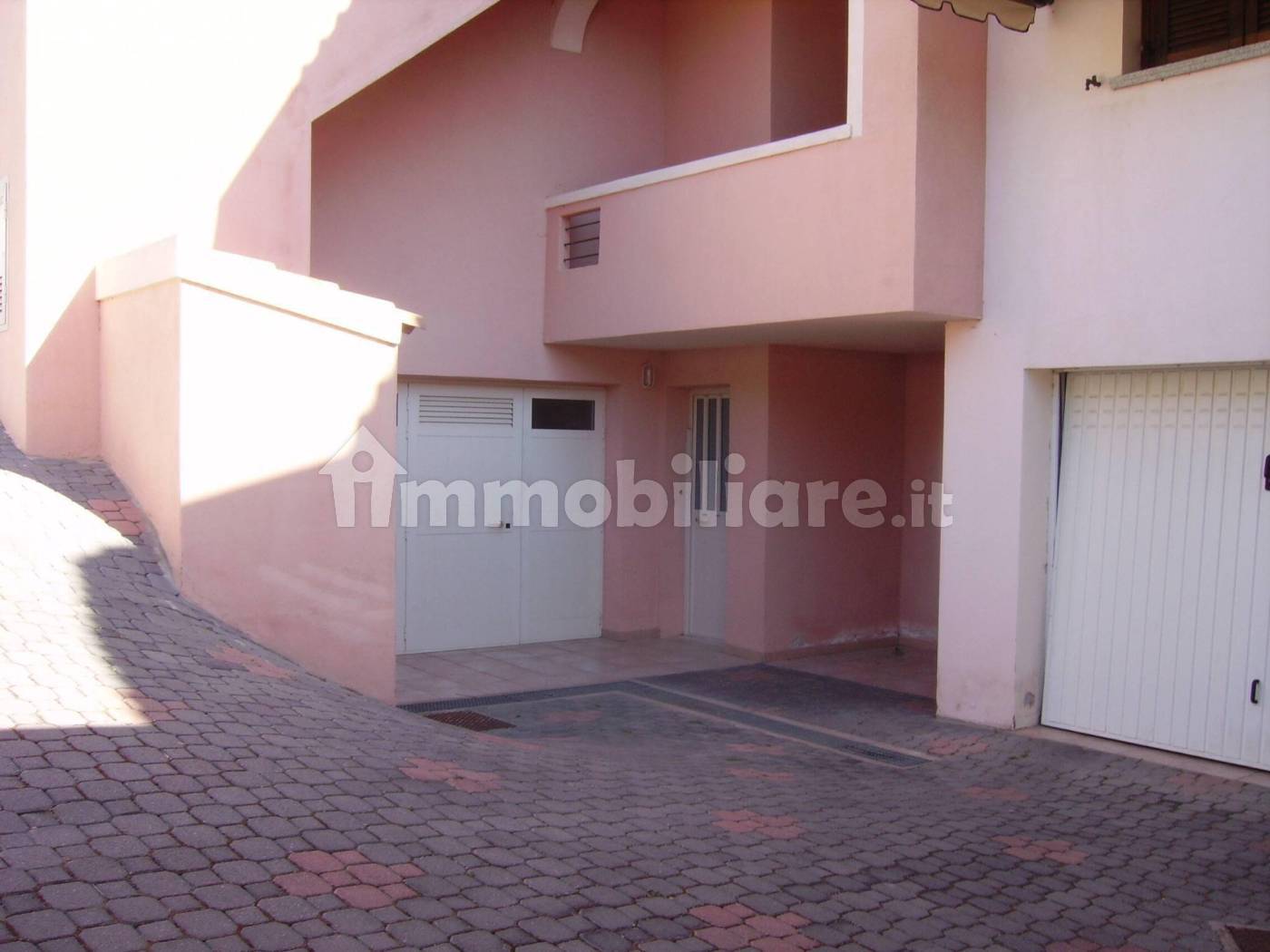 Appartamento in affitto a San Teodoro