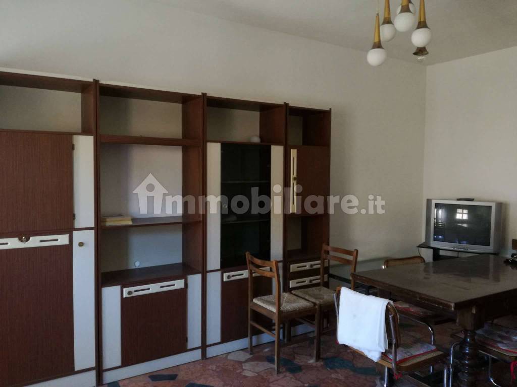 VIA ROMA 2  2° PIANO SALA