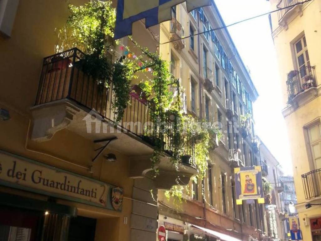 Affitto Loft in via Giuseppe Barbaroux 5 Torino. Ottimo stato, balcone, riscaldamento autonomo