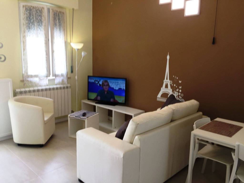 Trilocale via leopardi 44, appignano