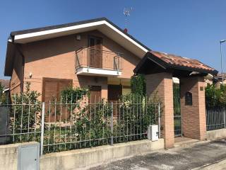 Centrocase Immobiliare Agenzia Immobiliare Di Rivalta Di Torino Immobiliare It