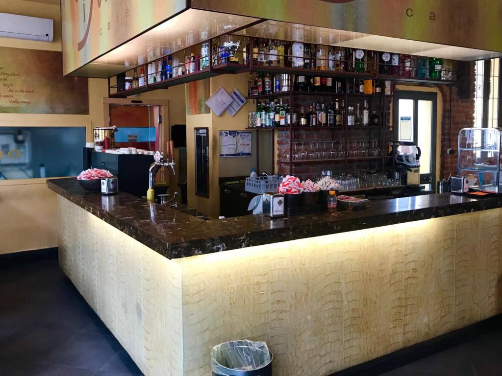 Bar via Sant'Antonio, Cesano Maderno, rif. 75862796 Immobiliare.it