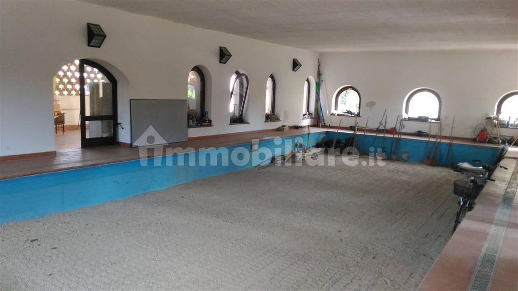 Rustico - Casale in vendita a San Giorgio Bigarello