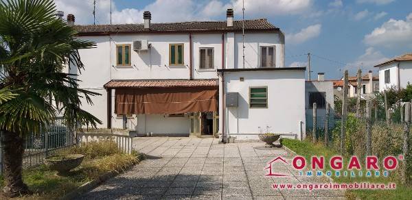 Casa indipendente in vendita a Riva del Po