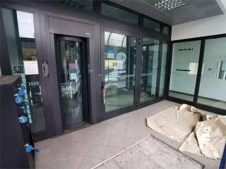 Immobile commerciale a Fi