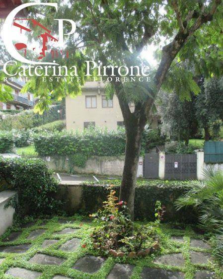 Bagno a Ripoli vendesi villa con giardino