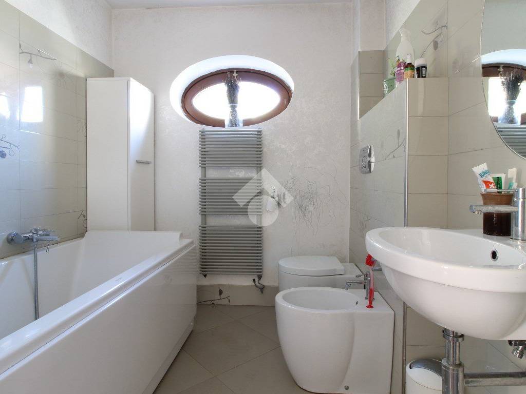 bagno piano primo