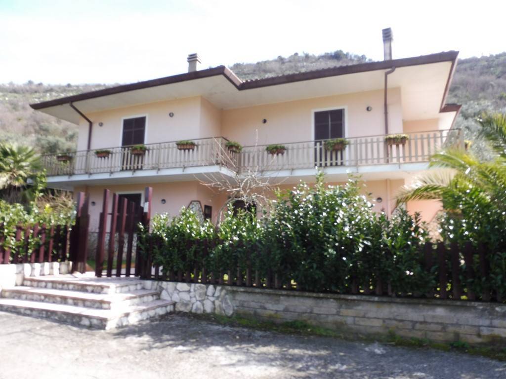 Villa bifamiliare via Vettia, Amaseno — foto 3