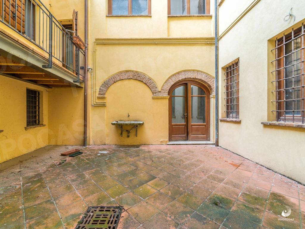 cortile interno