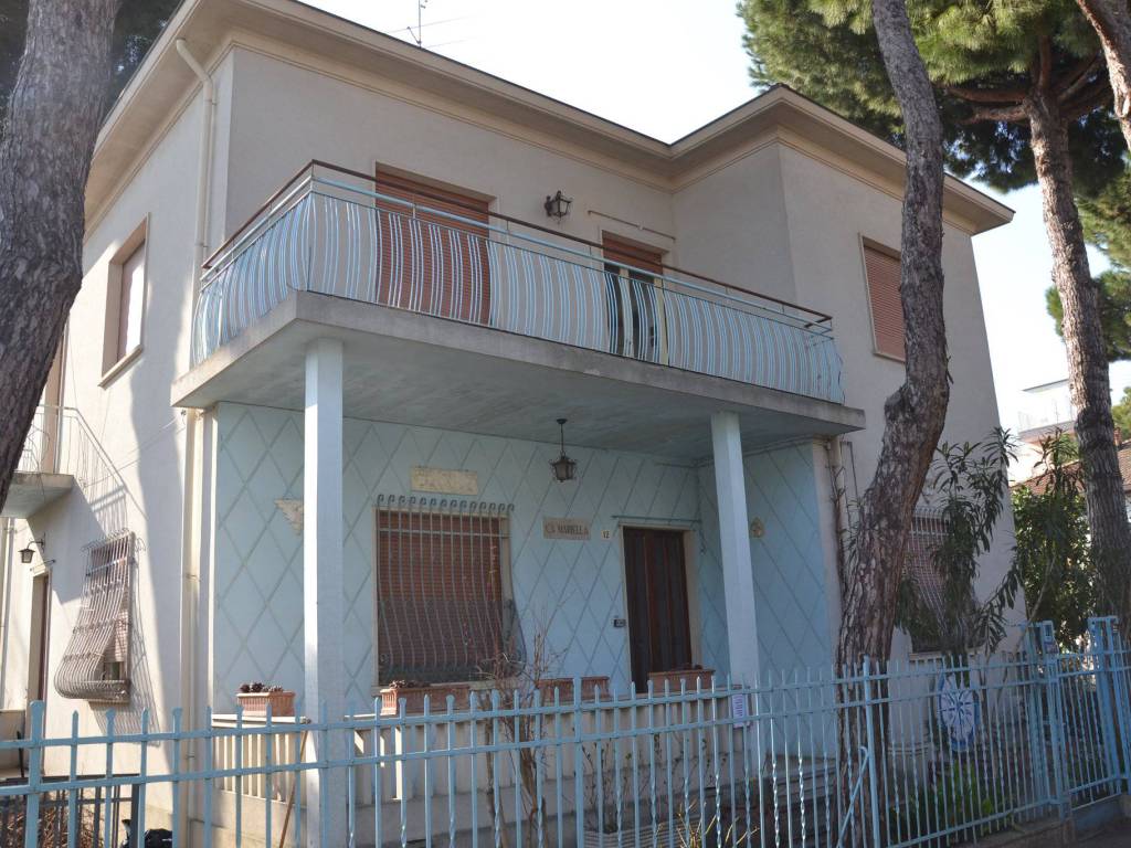 fronte casa