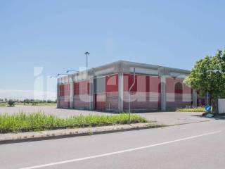 Sv_UD-BUT-1132428_1132428_-9