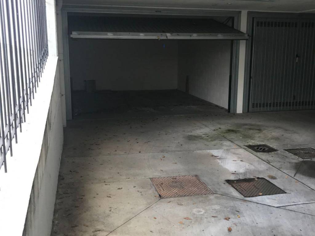 Garage - box via deco' e canetta 47, seriate