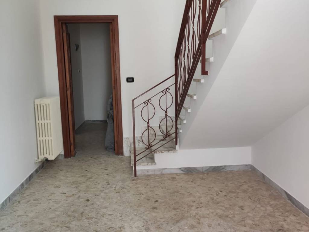 Affitto Appartamento Lequile. Quadrilocale in via Salvatore Albanese 31