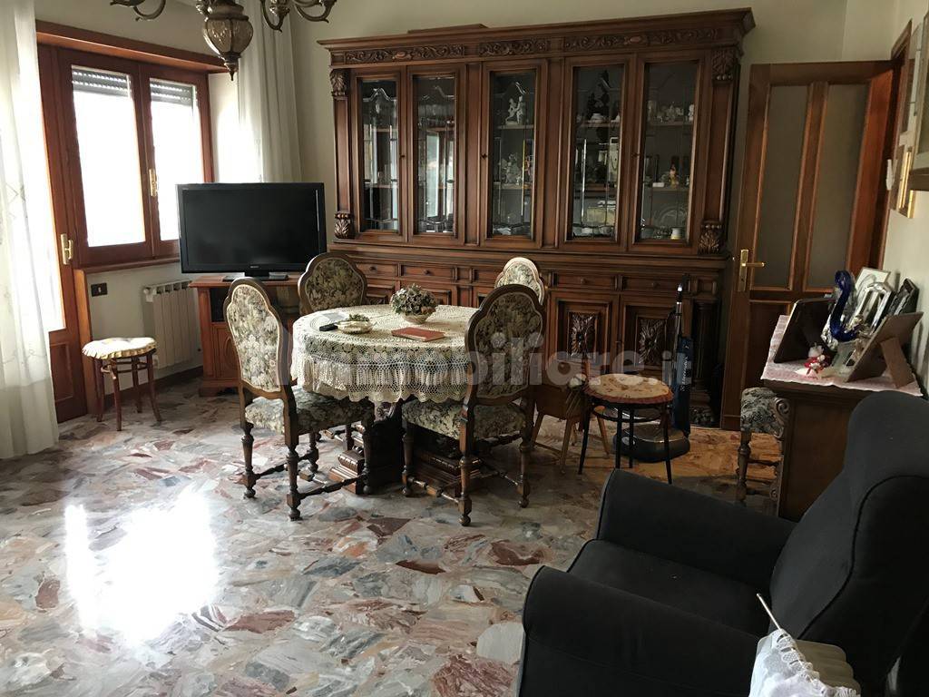 Vendita Appartamento Roma. Quadrilocale, Buono stato, secondo piano ...