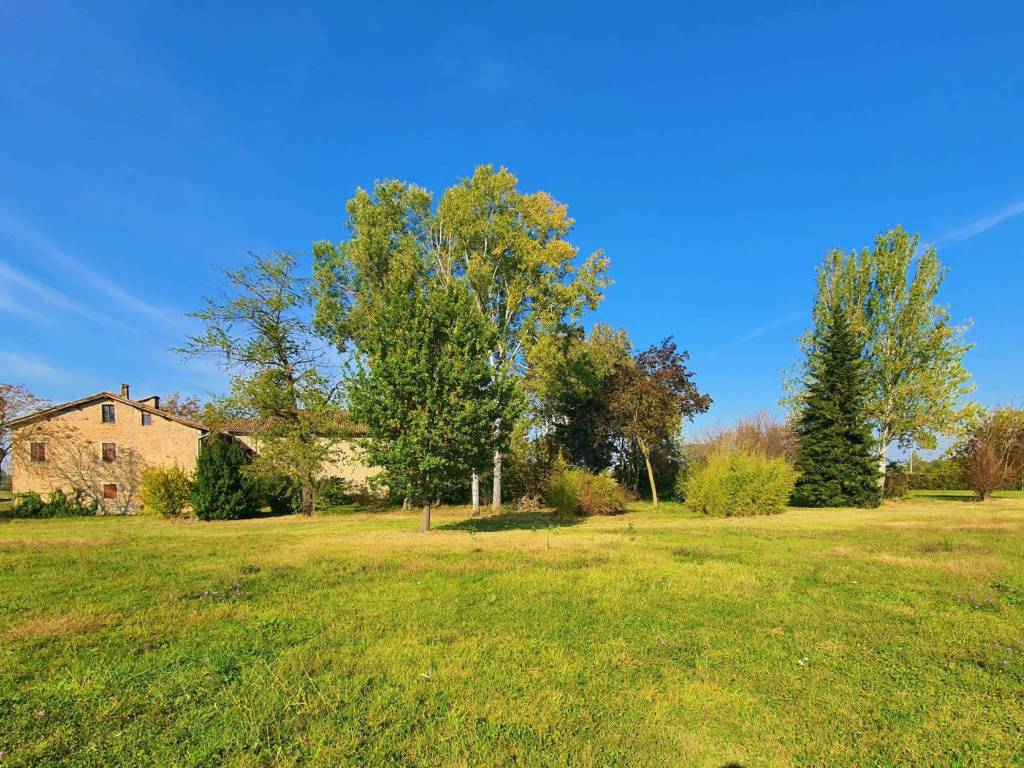 Terreno edificabile via fratelli carlo e nello rosselli 76, coviolo - roncina, reggio emilia