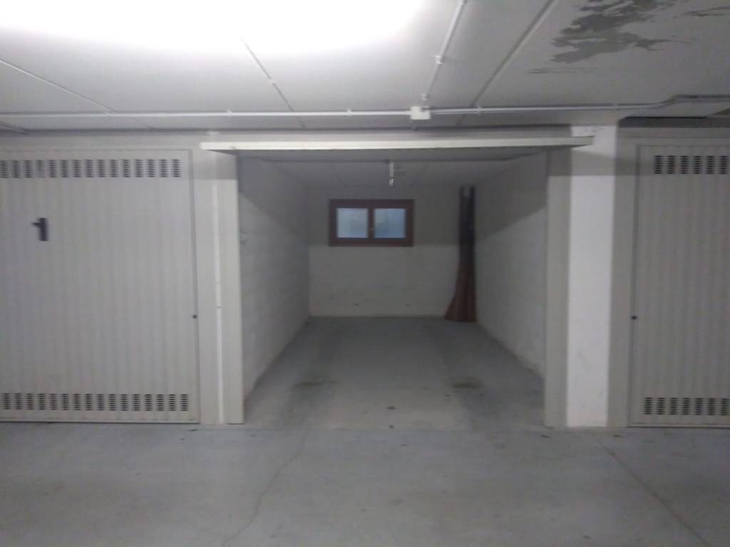 Garage - box via dell'aviere 17, vittorio veneto