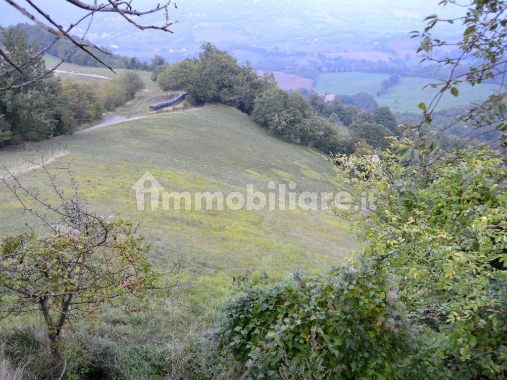 Villetta con terreno in vendita Marche