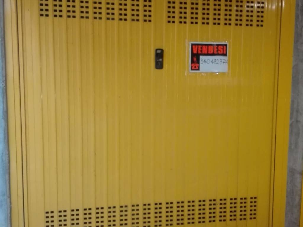 Garage - box via genova, mirano paese, mirano