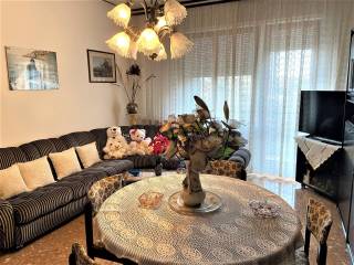 Obiettivocasa Corsico Agenzia Immobiliare Di Corsico Immobiliare It