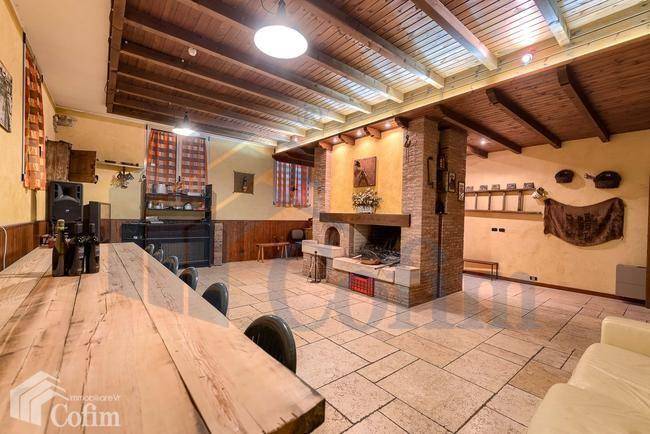 Villa in vendita a Verona Pescantina taverna