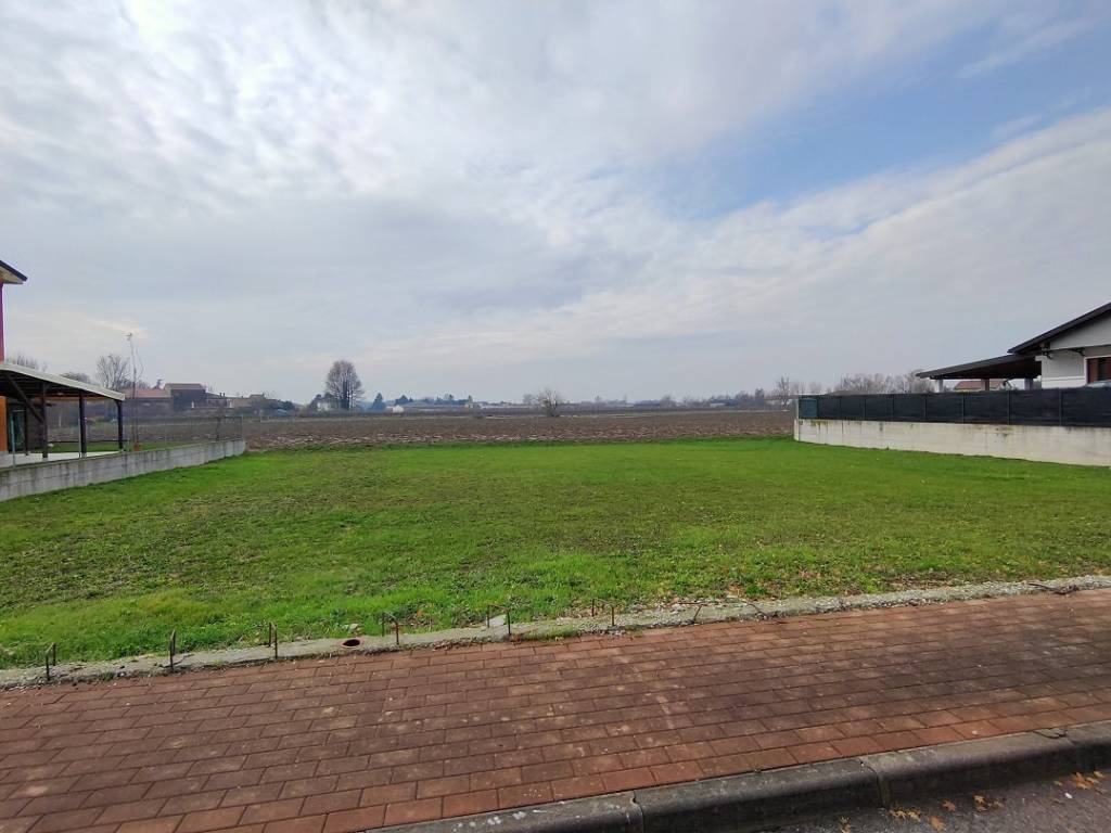 Terreno edificabile via don a. parezzan, terrazzo